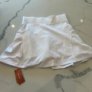 Werena White Tennis Skirt NWT Size Medium Womens